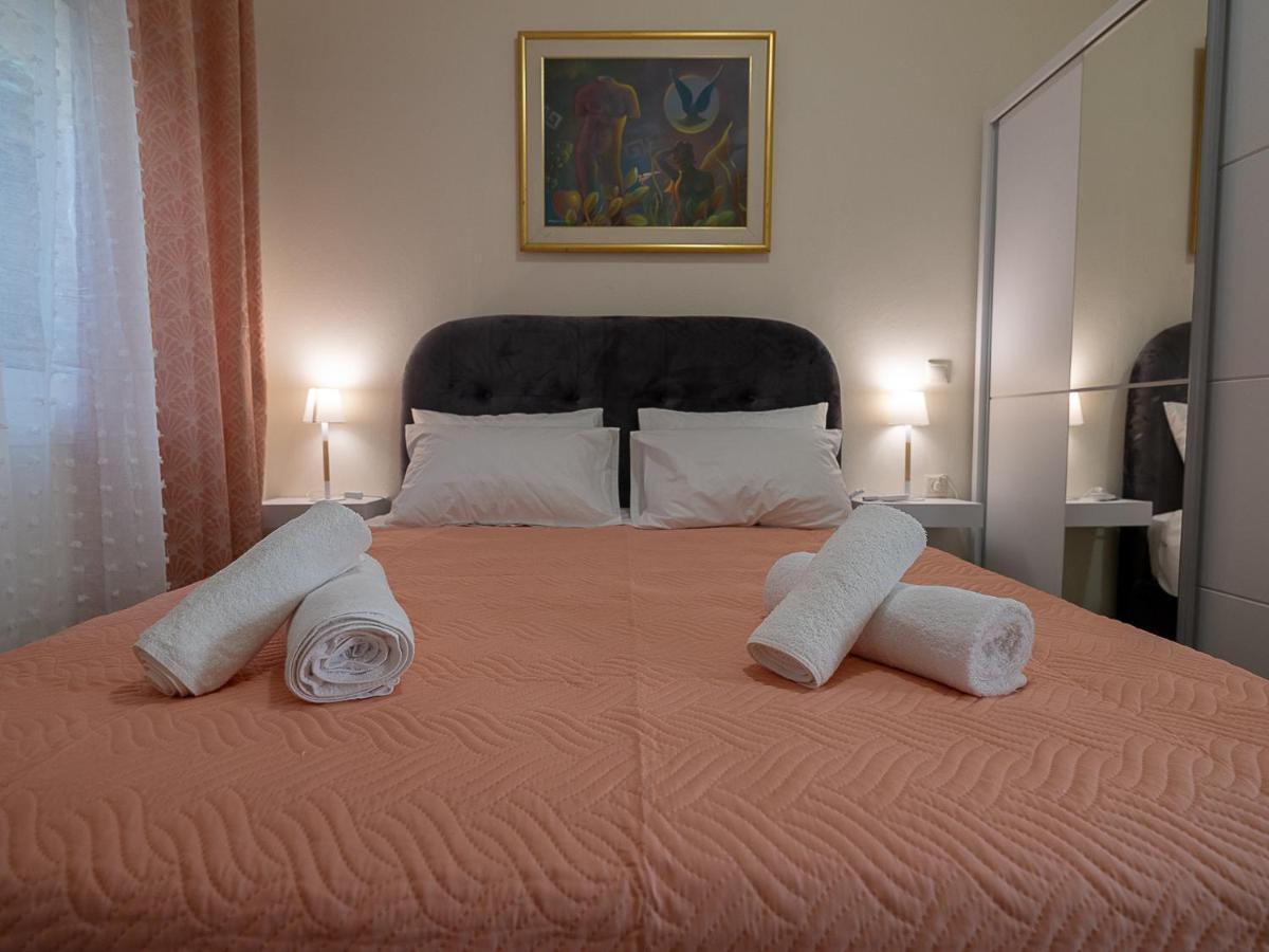 Luxury Apts Heraklion Center Exterior foto